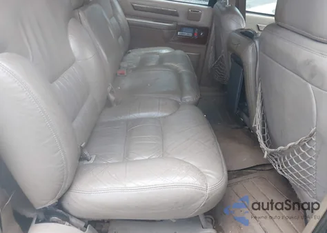 1994 GMC Suburban K1500 from USA, damaged, VIN 1GDFK16K8RJ719308